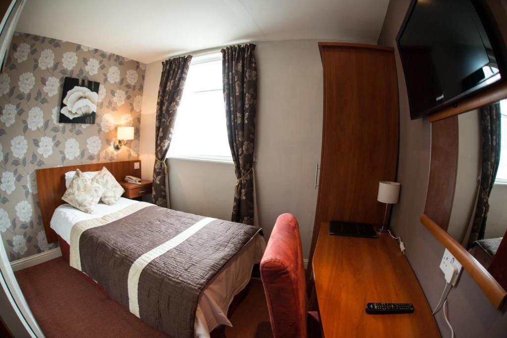 Thomas James Hotel Leamington Spa Szoba fotó