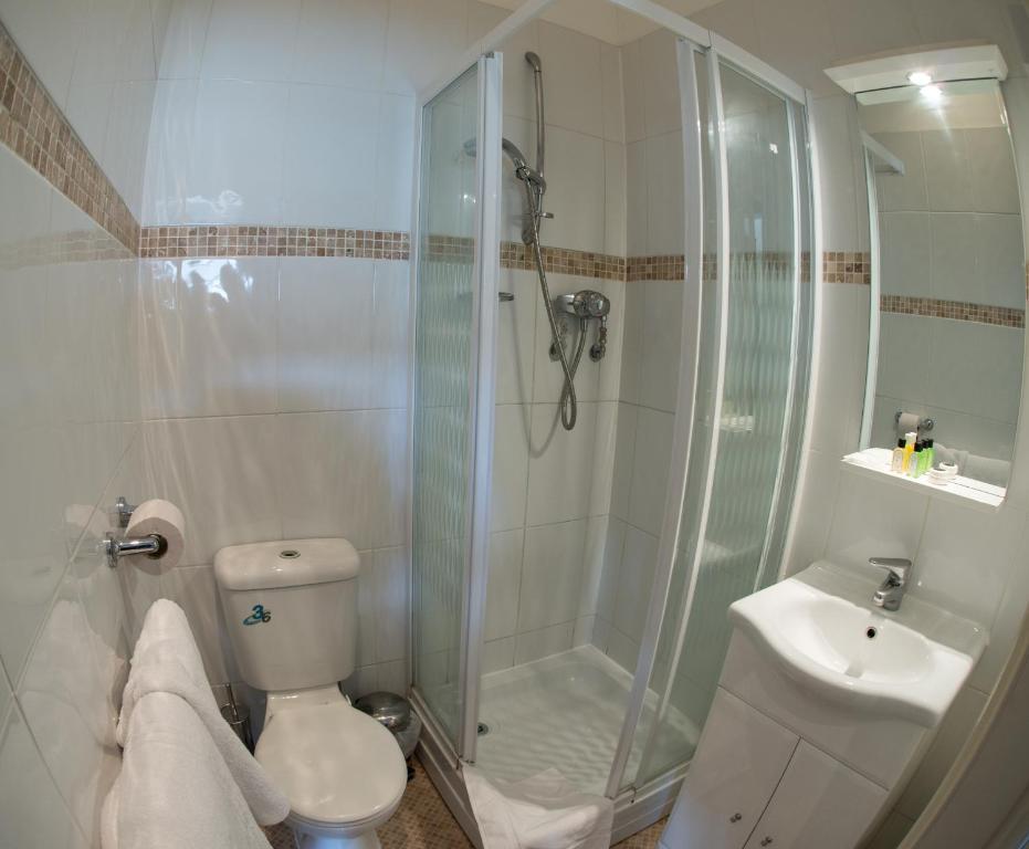 Thomas James Hotel Leamington Spa Szoba fotó